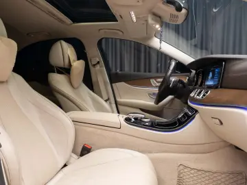 Mercedes Benz E 220D 4m