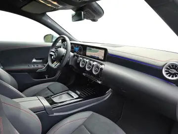 Mercedes-Benz CLA 35 AMG 4-Matic  Alu 19 Zoll Navi LED