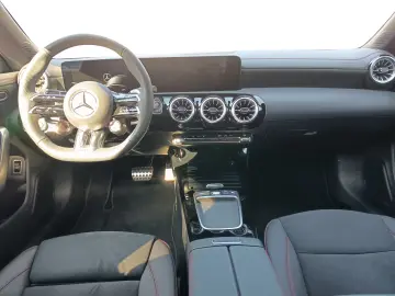 Mercedes-Benz CLA 35 AMG 4-Matic  Alu 19 Zoll Navi LED