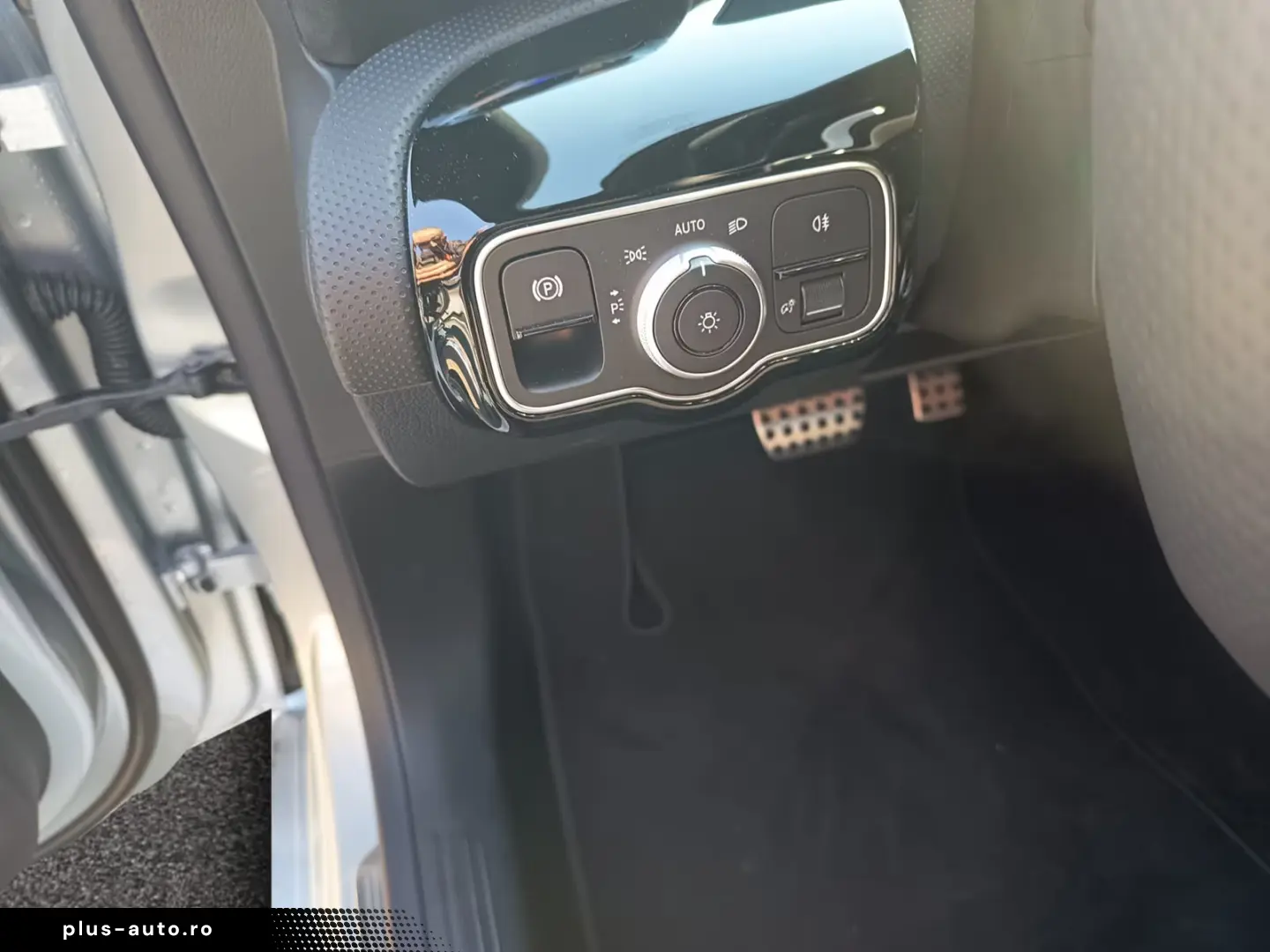 Mercedes-Benz CLA 35 AMG 4-Matic  Alu 19 Zoll Navi LED