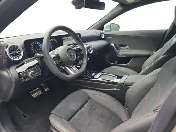 Mercedes-Benz CLA 35 AMG 4-Matic  Alu 19 Zoll Navi LED