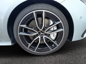 Mercedes-Benz CLA 35 AMG 4-Matic  Alu 19 Zoll Navi LED