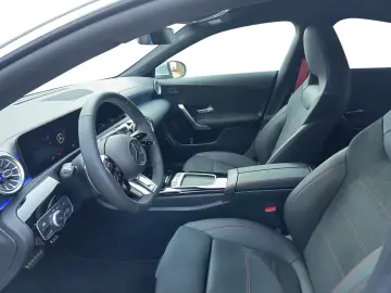 Mercedes-Benz CLA 35 AMG 4-Matic  Alu 19 Zoll Navi LED