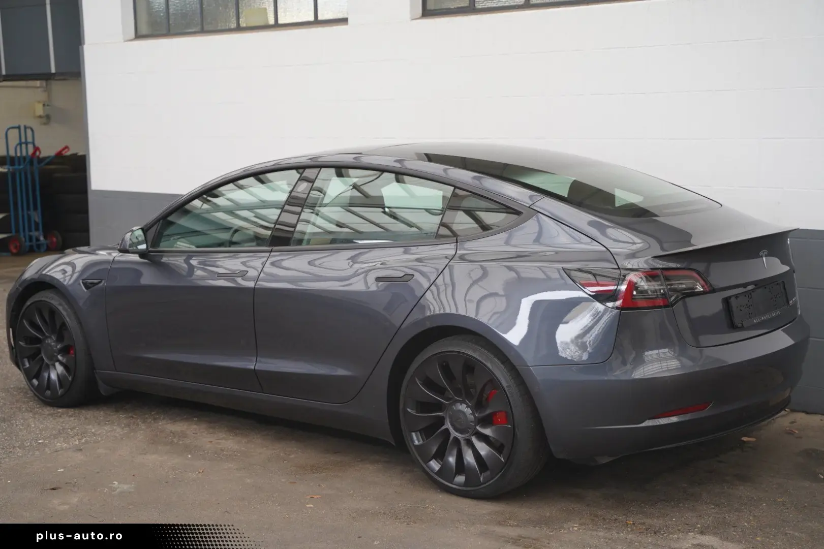 TESLA Model 3 Performance  Mwst. ausweisbar HU neu