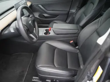 TESLA Model 3 Performance  Mwst. ausweisbar HU neu