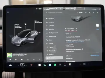TESLA Model 3 Performance  Mwst. ausweisbar HU neu