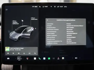 TESLA Model 3 Performance  Mwst. ausweisbar HU neu