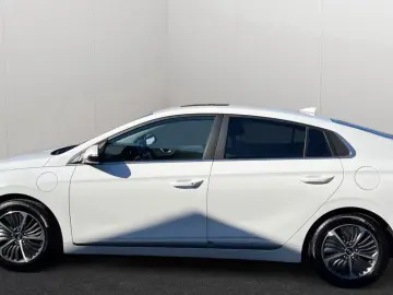 HYUNDAI IONIQ 1.6 GDi Plug-in-Hybrid