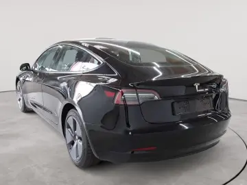 TESLA Model 3 Standard Reichweite Plus