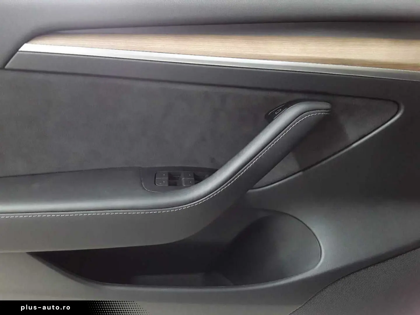 TESLA Model 3 Standard Reichweite Plus