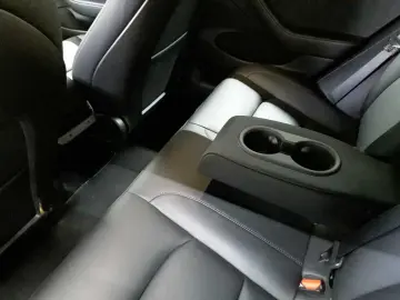 TESLA Model 3 Standard Reichweite Plus