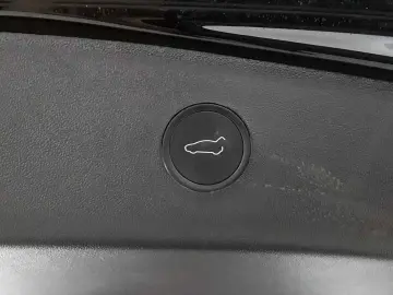 TESLA Model 3 Standard Reichweite Plus