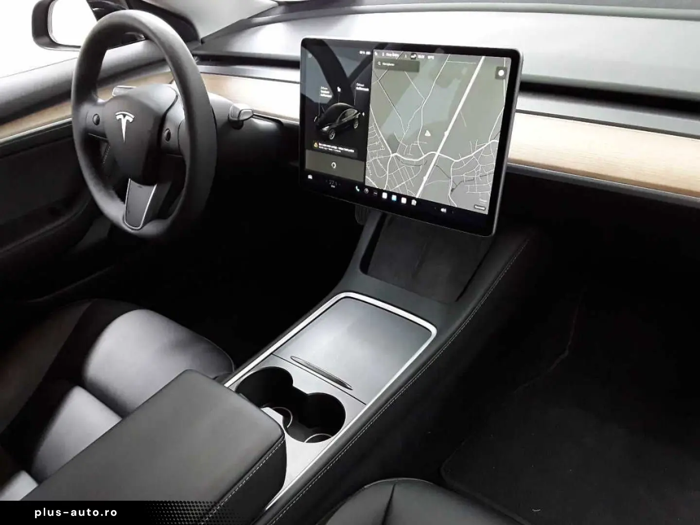 TESLA Model 3 Standard Reichweite Plus