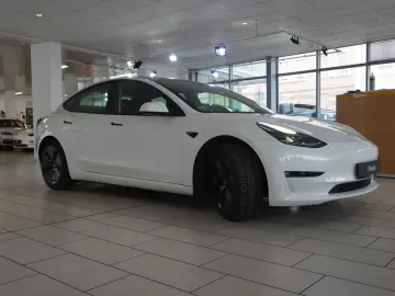 TESLA Model 3 LONGRANGE DUAL-MOTOR NAVI KAMERA PANO SH