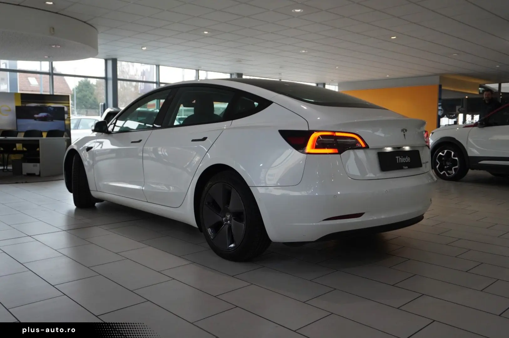 TESLA Model 3 LONGRANGE DUAL-MOTOR NAVI KAMERA PANO SH