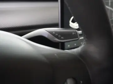 TESLA Model 3 LONGRANGE DUAL-MOTOR NAVI KAMERA PANO SH