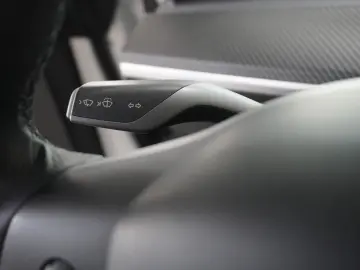 TESLA Model 3 LONGRANGE DUAL-MOTOR NAVI KAMERA PANO SH