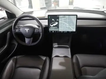 TESLA Model 3 LONGRANGE DUAL-MOTOR NAVI KAMERA PANO SH