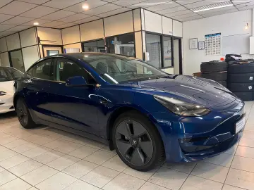 TESLA Model 3 ohne Nachlackierung  kaufe auch Tesla an