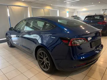 TESLA Model 3 ohne Nachlackierung  kaufe auch Tesla an