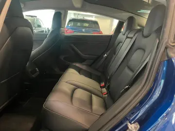 TESLA Model 3 ohne Nachlackierung  kaufe auch Tesla an