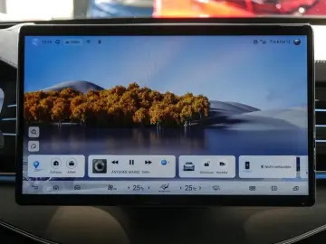 BYD TANG FLAGSHIP 24  LED PANO Sitzklima KLIMA HUD