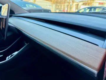 TESLA Model 3 Performance 20  1owner VAT deductible