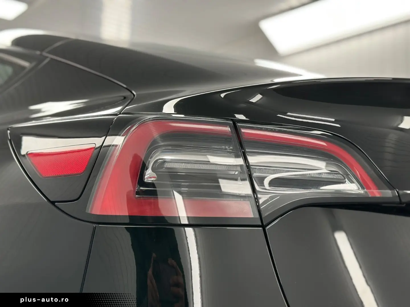 TESLA Model 3 Long Range Dual AWD