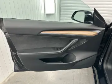 TESLA Model 3 Long Range Dual AWD