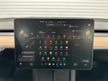 TESLA Model 3 Long Range Dual AWD