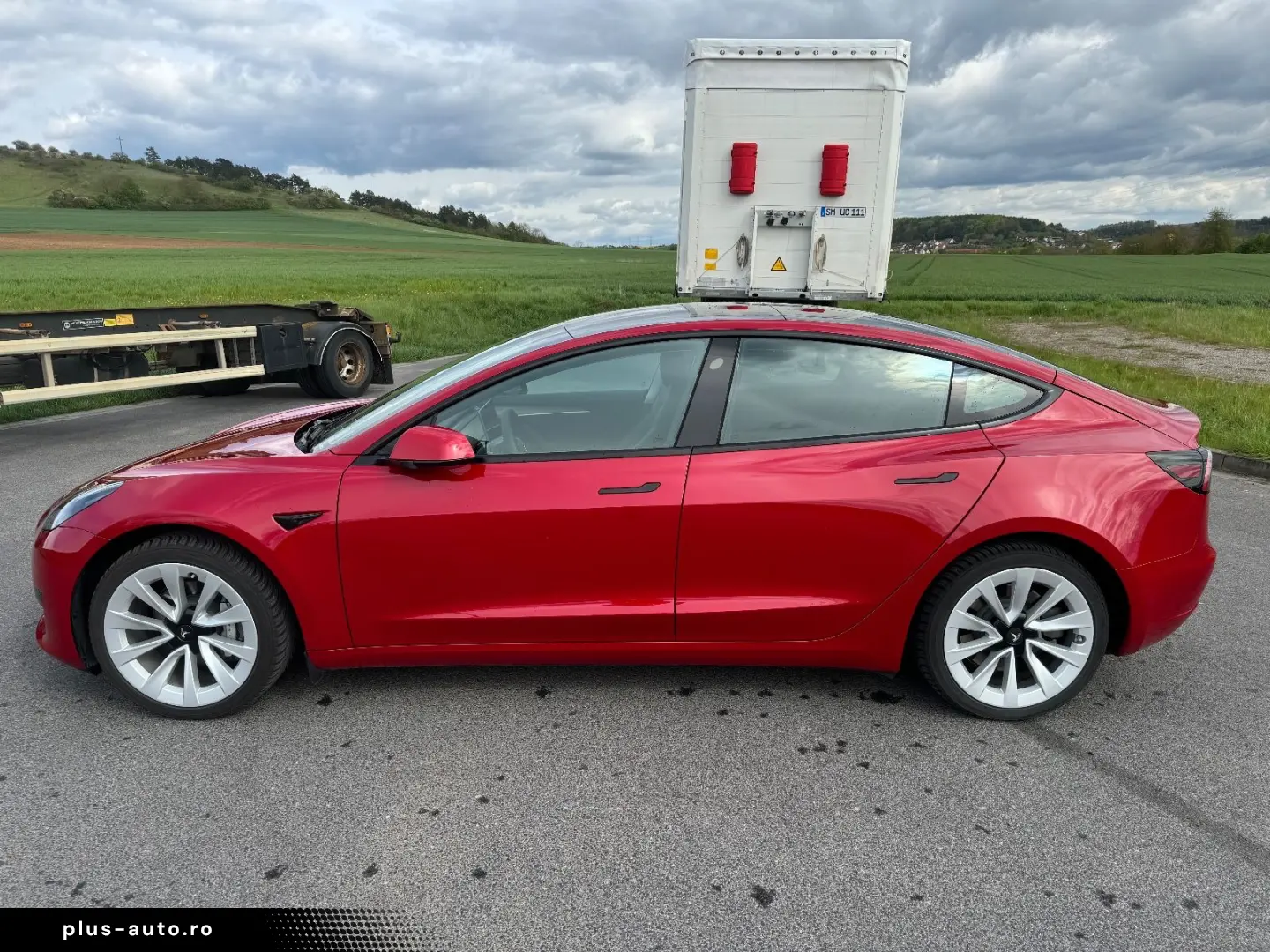 TESLA Model 3 RWD Allwetter 60 kWh Neuwertig Mwst