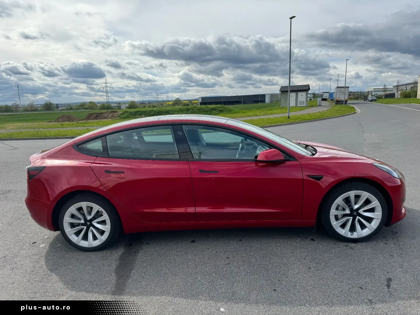 TESLA Model 3 RWD Allwetter 60 kWh Neuwertig Mwst