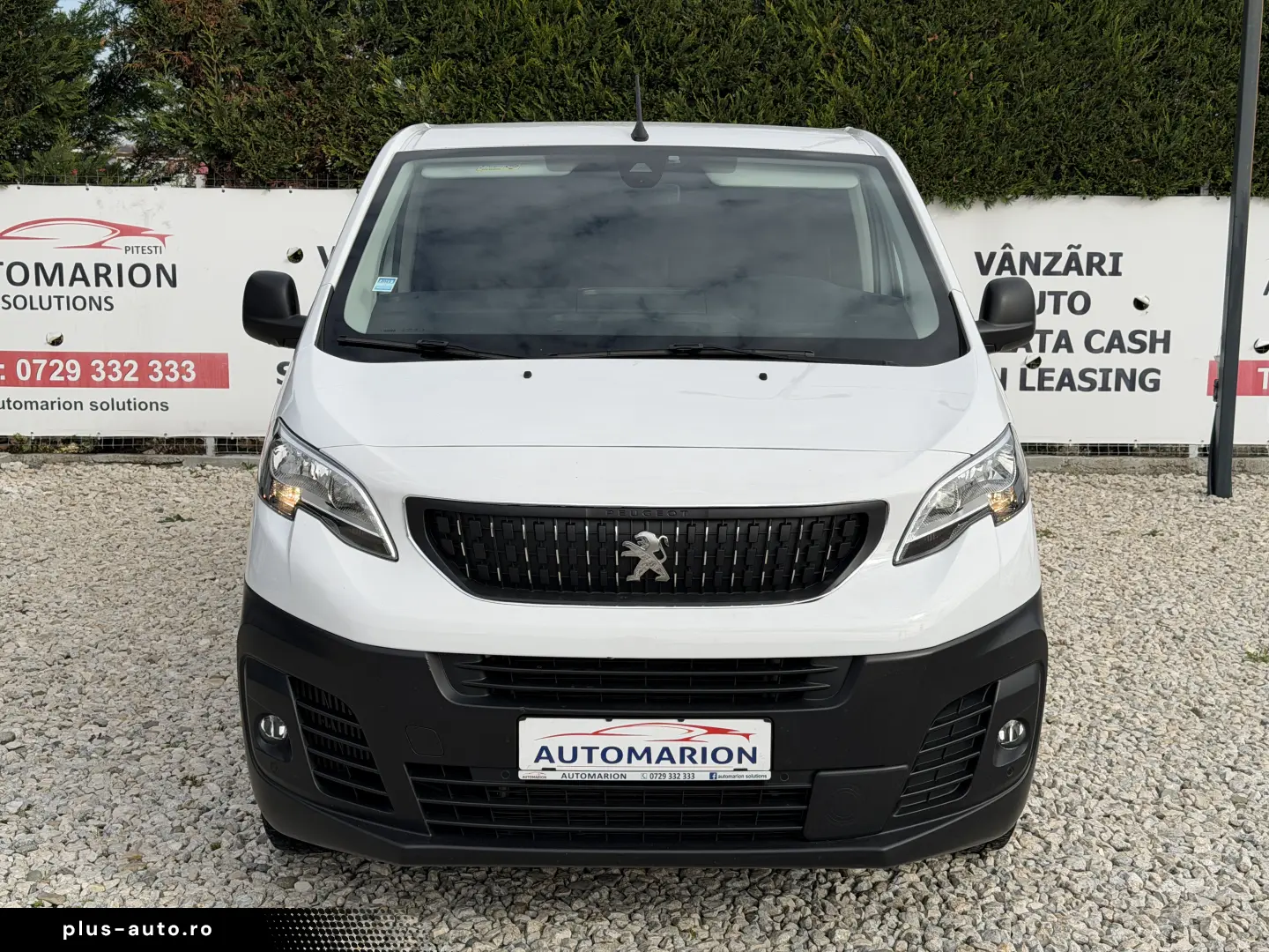 PEUGEOT EXPERT AUTOMAT 6 LOCURI 2024