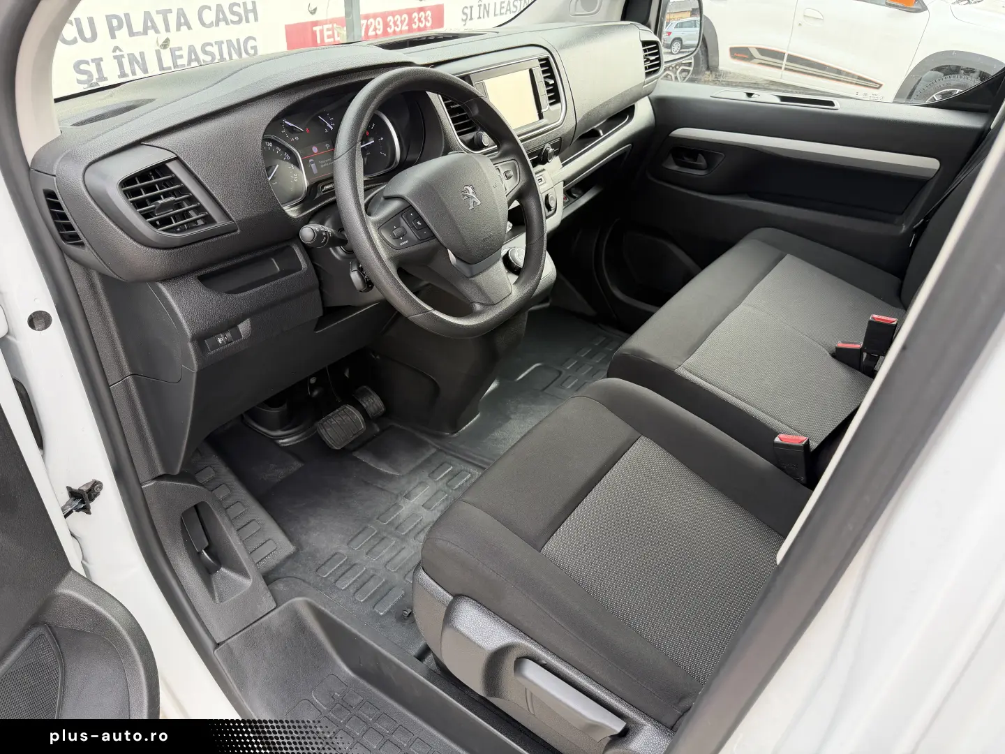 PEUGEOT EXPERT AUTOMAT 6 LOCURI 2024