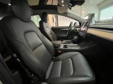 TESLA Model 3 ohne Nachlackierung  kaufe auch Tesla an