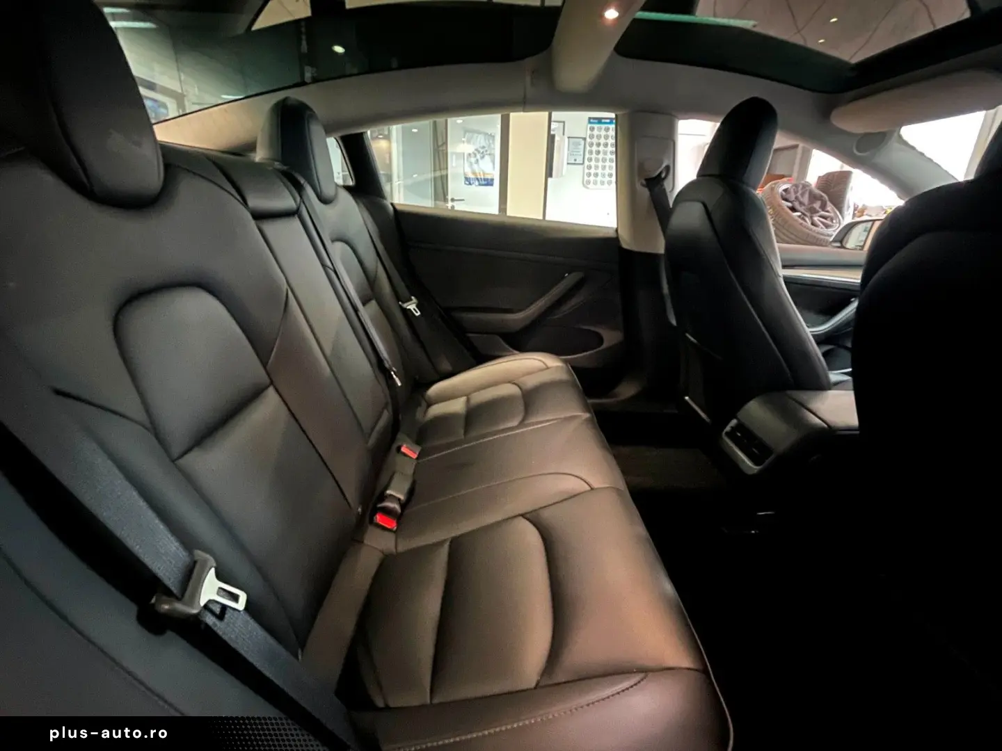 TESLA Model 3 ohne Nachlackierung  kaufe auch Tesla an