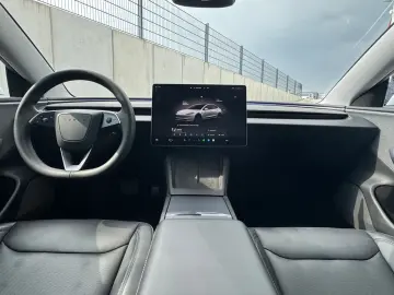 TESLA Model 3 Standard RWD Pano Ambiente MwSt 1.Hand