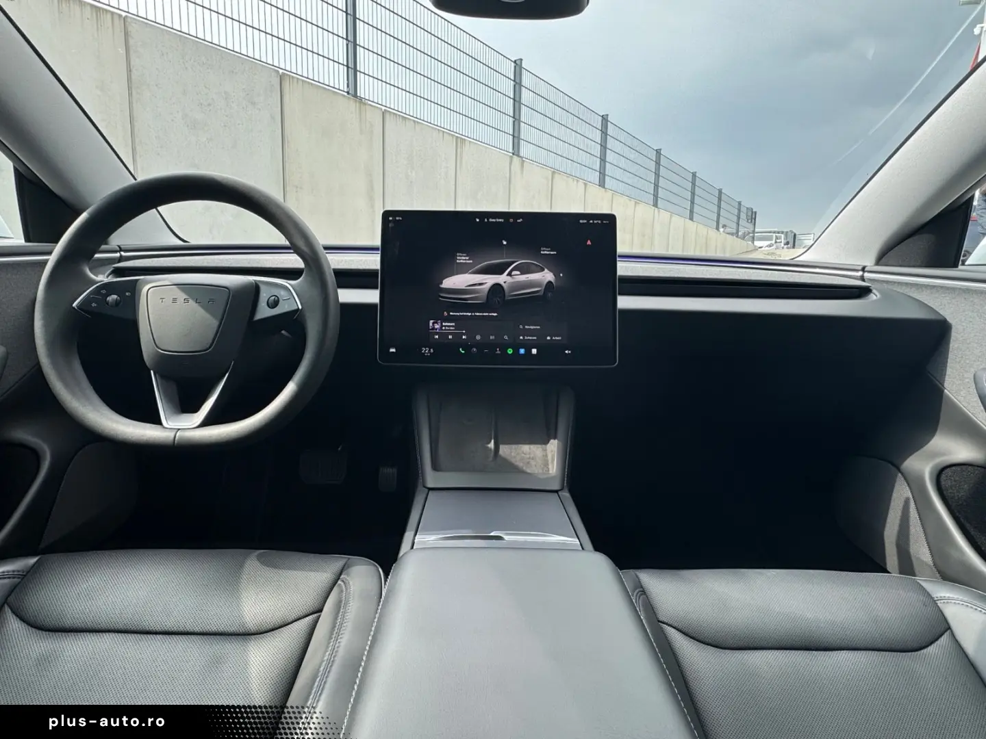 TESLA Model 3 Standard RWD Pano Ambiente MwSt 1.Hand