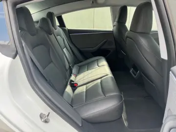 TESLA Model 3 Standard RWD Pano Ambiente MwSt 1.Hand