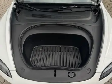 TESLA Model 3 Standard RWD Pano Ambiente MwSt 1.Hand