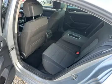 VOLKSWAGEN PASSAT AUTOMAT