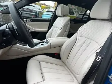 BMW X6 xDrive30d B&W AHK Iconic 22  Pano