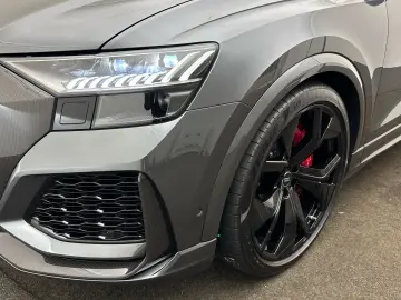 AUDI RSQ8 4.0 TFSI quattro Matrix ACC Panorama AHK
