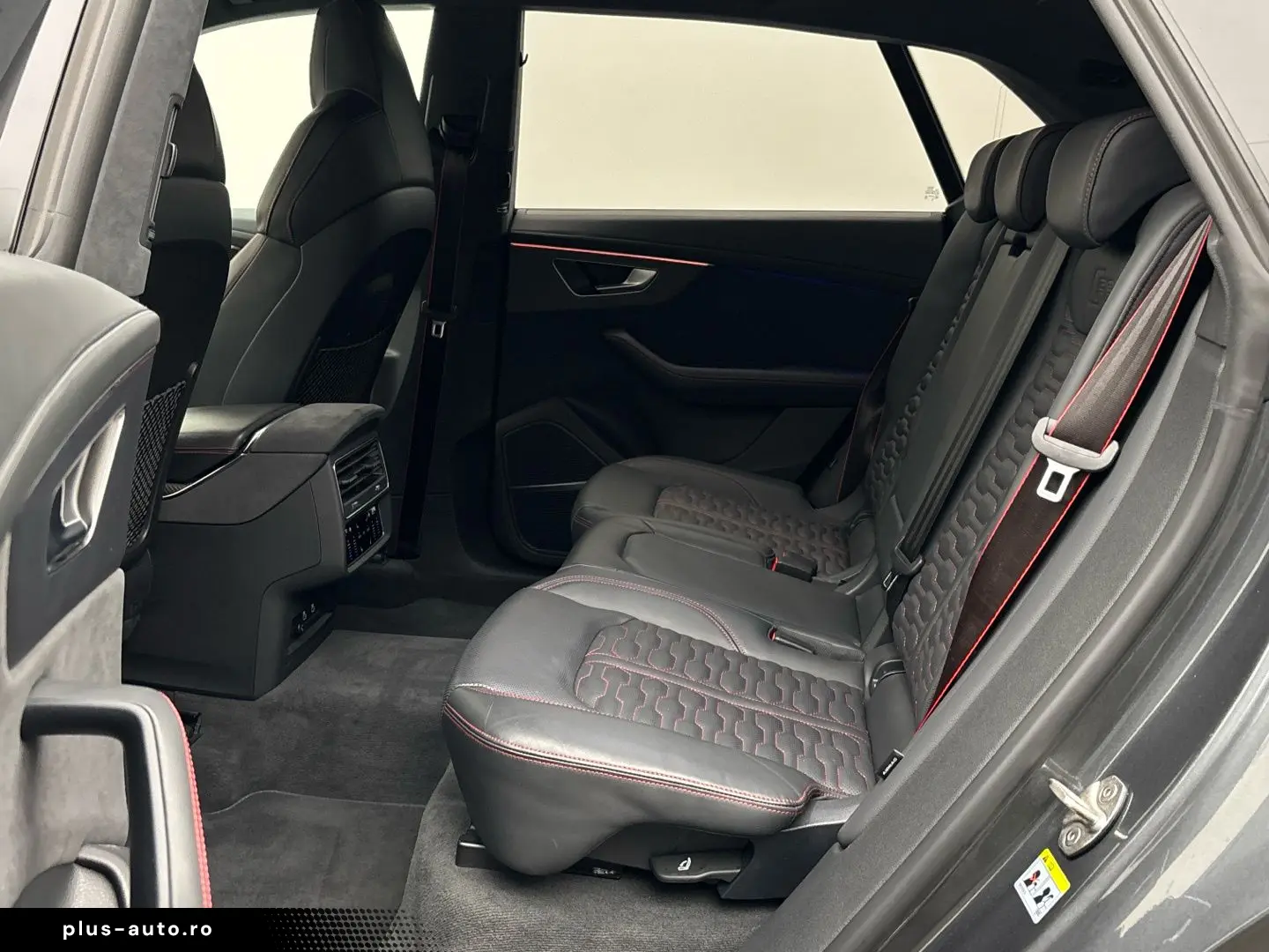 AUDI RSQ8 4.0 TFSI quattro Matrix ACC Panorama AHK