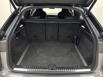 AUDI RSQ8 4.0 TFSI quattro Matrix ACC Panorama AHK