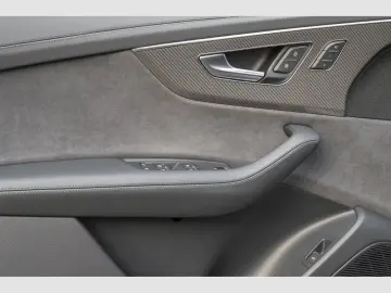 AUDI RSQ8 4.0 TFSI quattro Sportabgas AHK HUD Matrix