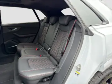 AUDI RSQ8 qu 5JGAR MATRIX HUD Virtual Pano 360