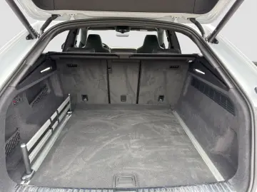 AUDI RSQ8 qu 5JGAR MATRIX HUD Virtual Pano 360