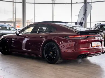 Porsche Panamera 4 PDK Systemleistung