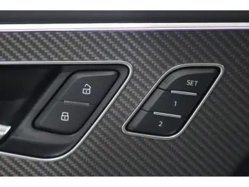 AUDI RS Q8 4.0 TFSI UPE187 FACELIFT Pano  B&OAdv Lase